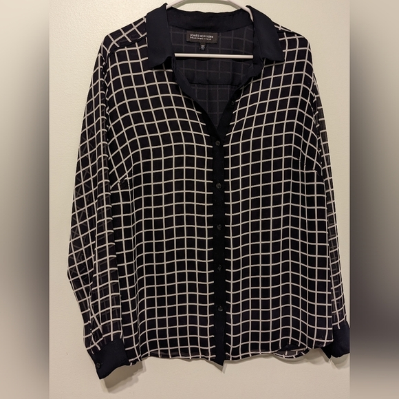 Jones New York Checkered Button Down - Picture 2 of 7